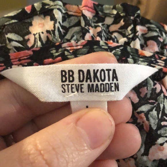 NWT BB Dakota Ditsy Top - Picture 6 of 8